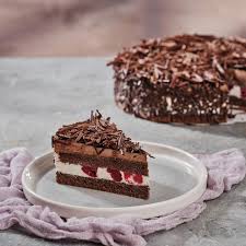 Kara Orman Meyveli Pasta